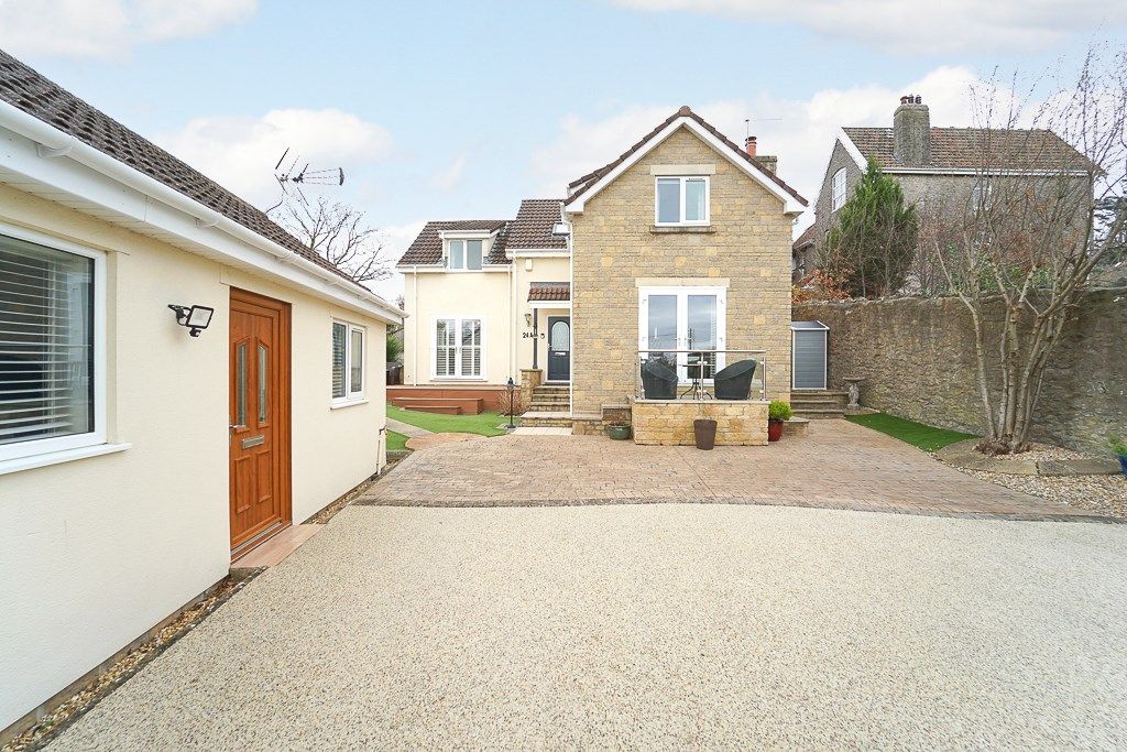 4 bed detached house for sale in Coronation Road, Bleadon, Weston-Super-Mare BS24, £565,000