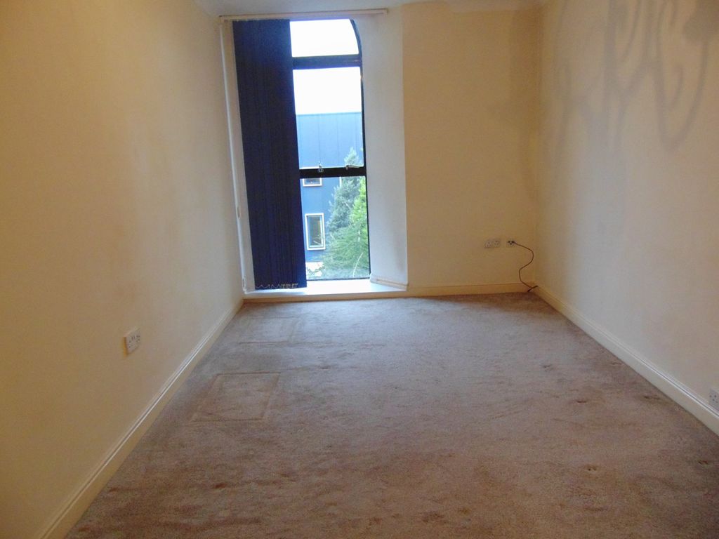 1 bed flat to rent in Accrington Road, Burnley BB11, £475 pcm