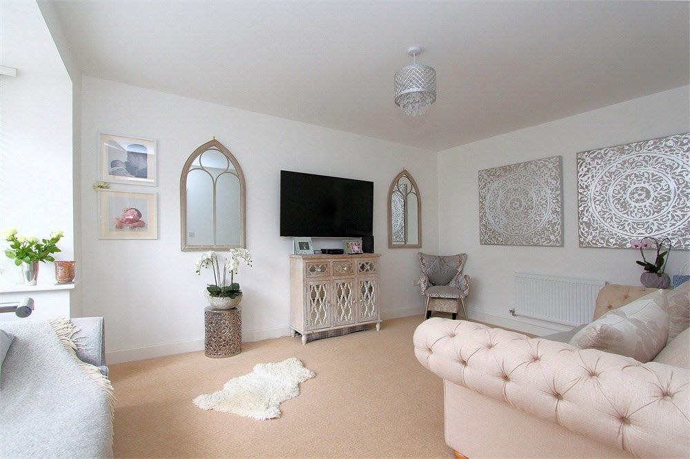 3 bed detached house for sale in Badger Road, Thornbury BS35, £399,950