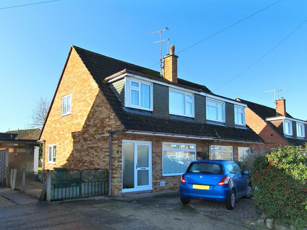 3 bed semi-detached house for sale in Orchard Avenue, Thornbury BS35, £340,000