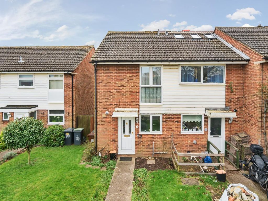 2 bed end terrace house for sale in Thackeray Road, Larkfield, Aylesford ME20, £280,000