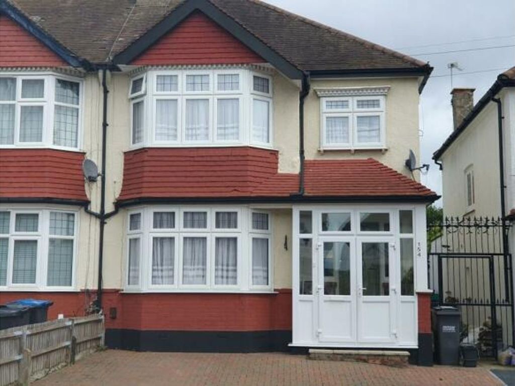 3 bed semi-detached house for sale in Green Lane, London SW16, £640,000