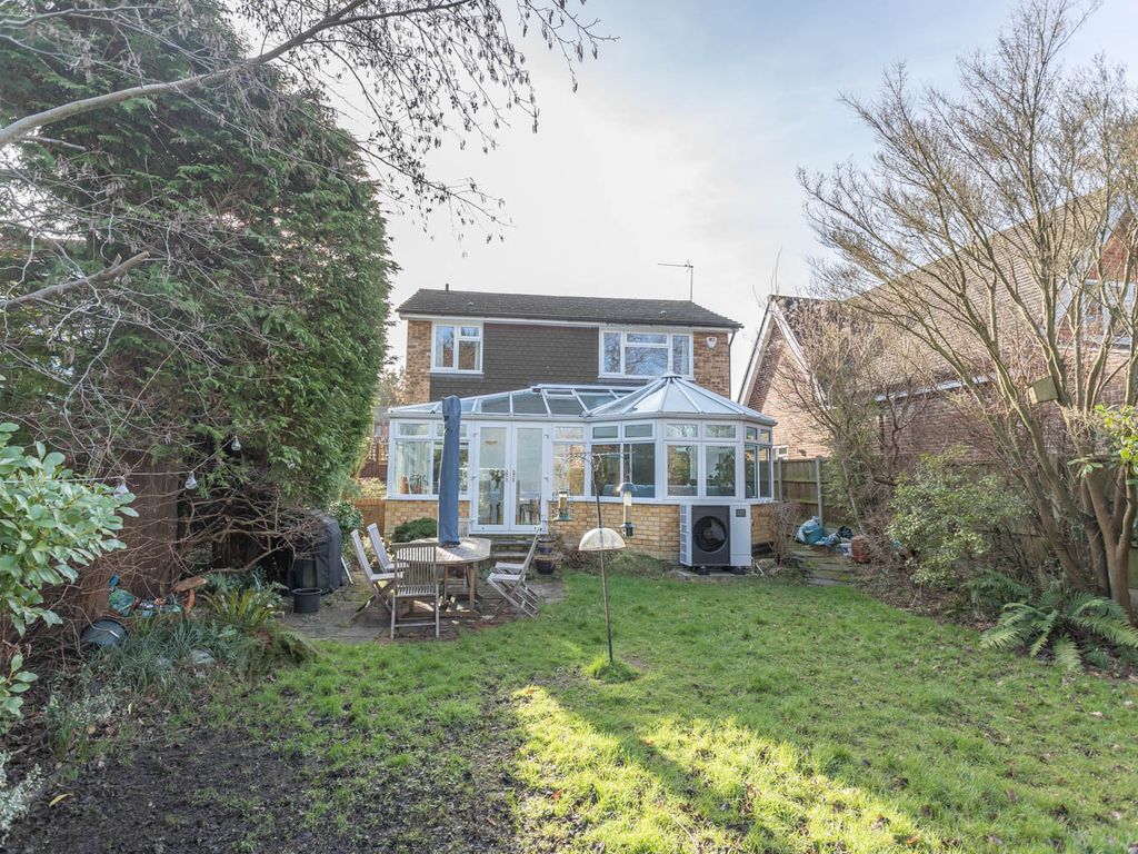 4 bed detached house for sale in Audley Way, Ascot, Berkshire SL5, £775,000