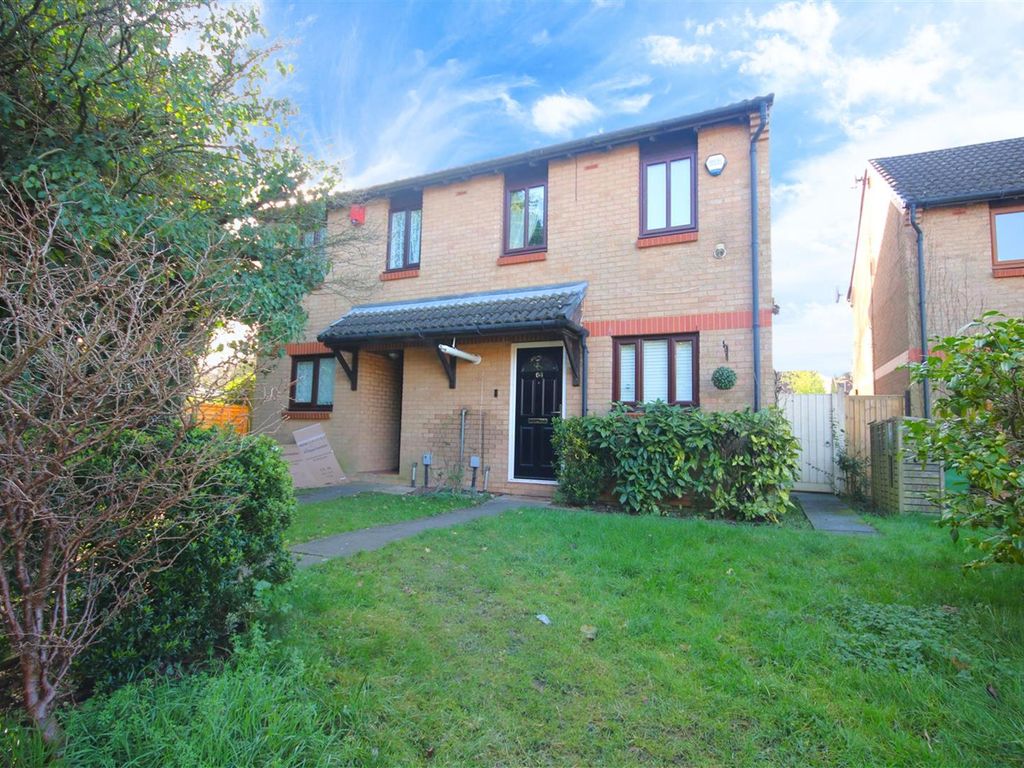 3 bed semi-detached house for sale in Cobb Close, Datchet, Slough SL3, £425,000