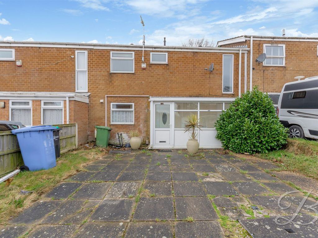 2 bed semi-detached house for sale in Findern Court, Mansfield NG18, £100,000