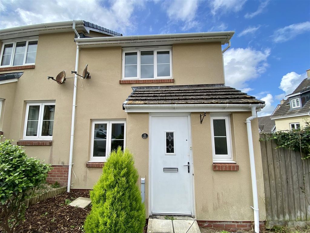 2 bed terraced house to rent in Raleigh Gardens, Bodmin PL31, £850 pcm