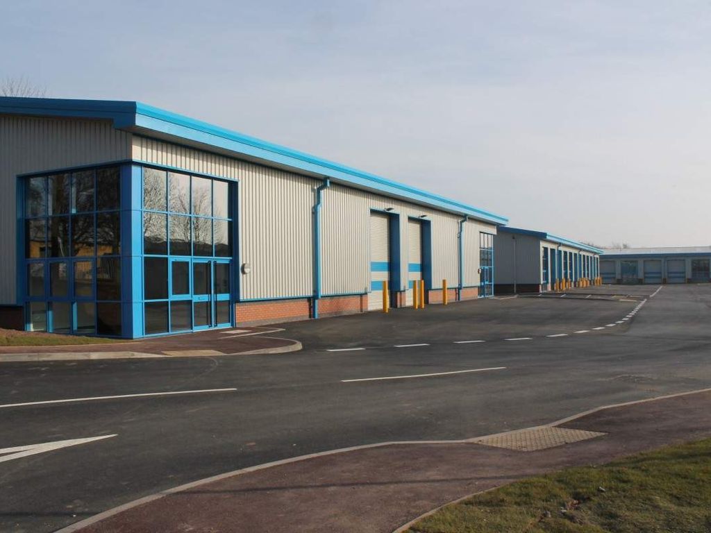 Light industrial to let in Progress Point Block B Bay 6, Multipark Pensnett, Kingswinford DY6, Non quoting