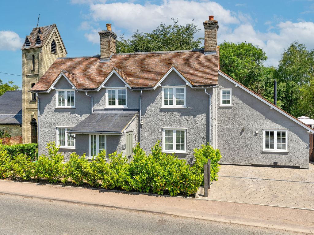 2 bed detached house for sale in Chapel Cottage, Pipers Close, Fowlmere SG8, £625,000