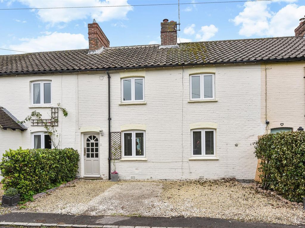 2 bed property for sale in Wildhern, Andover SP11, £360,000