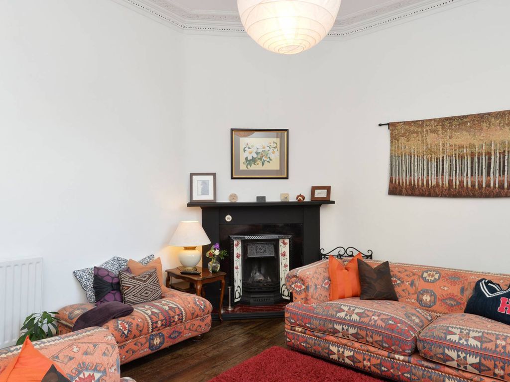3 bed flat for sale in Gayfield Square, New Town, Edinburgh EH1, £475,000