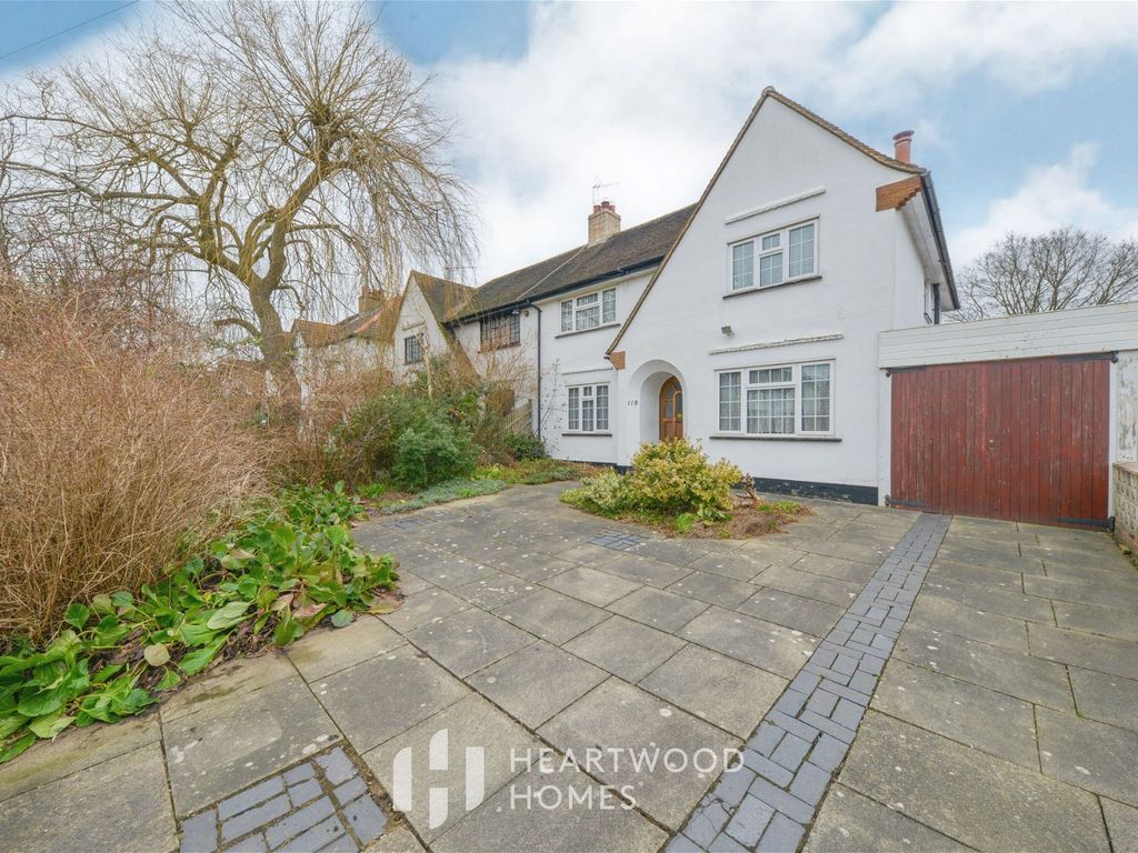 3 bed semi-detached house for sale in Gurney Court Road, St. Albans AL1, £1,000,000
