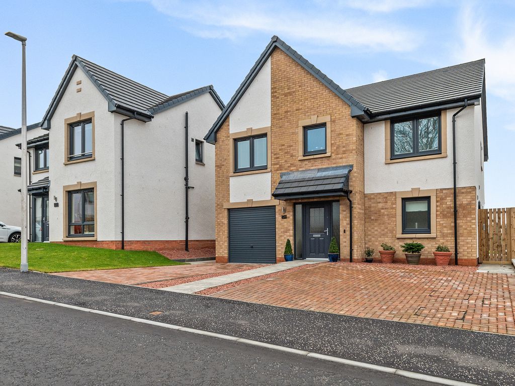 4 bed detached house for sale in Curling Avenue, Falkirk FK2, £379,000