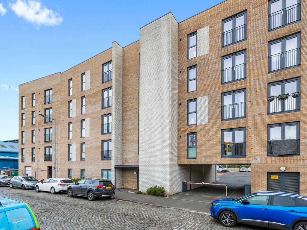 1 bed flat for sale in 30/10 West Bowling Green Street, Leith, Edinburgh EH6, £200,000