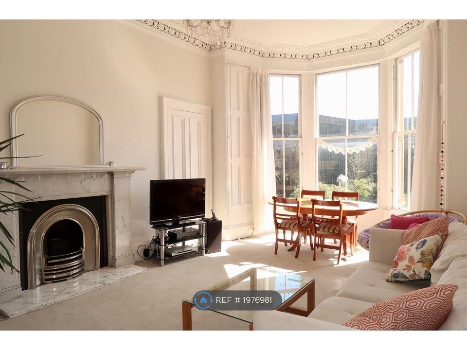 3 bed flat to rent in Parkside Terrace, Edinburgh EH16, £2,400 pcm