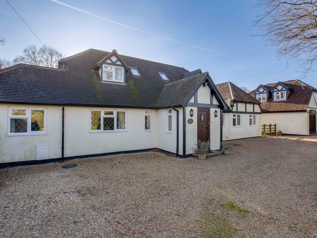 4 bed cottage for sale in Hogpits Bottom, Flaunden, Hemel Hempstead HP3, £1,350,000