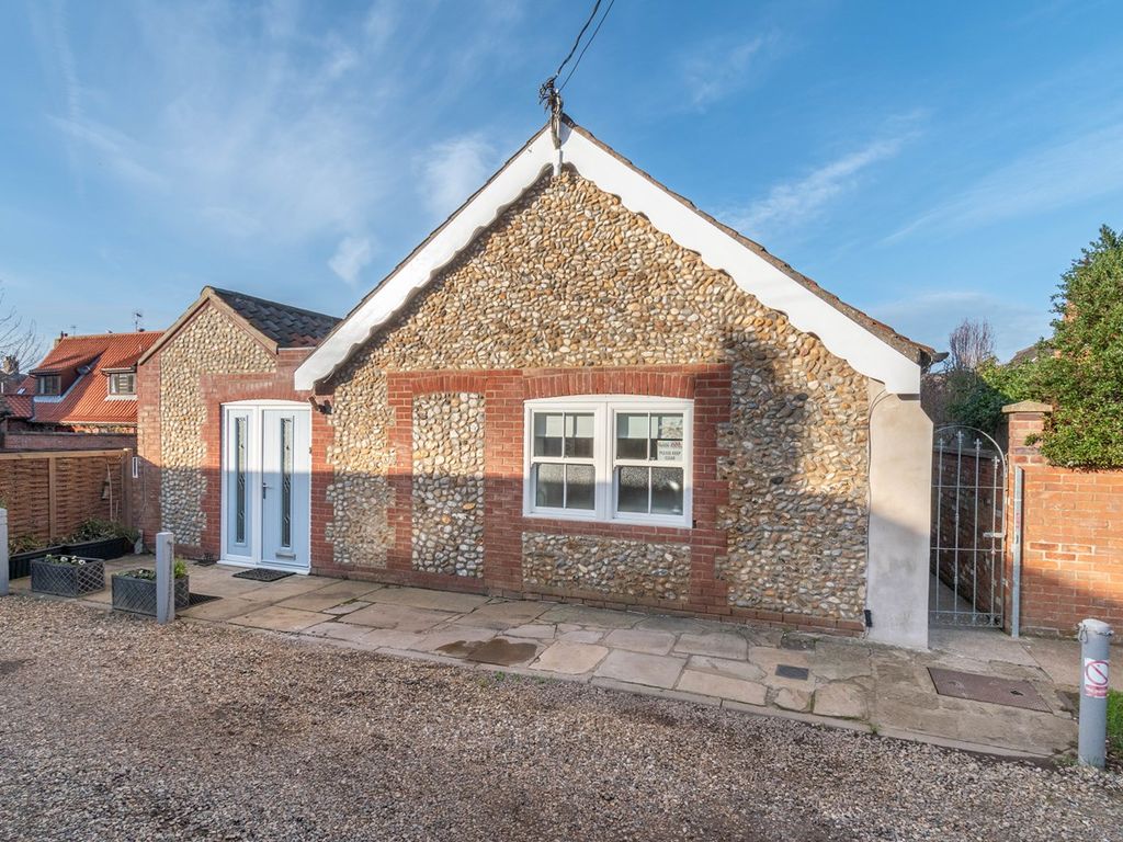3 bed barn conversion for sale in Shop Lane, Wells-Next-The-Sea NR23, £799,950