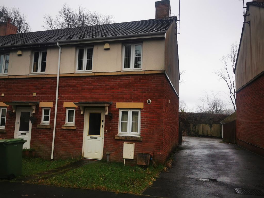 2 bed end terrace house for sale in Railway Junction, Hengoed CF82, £142,500