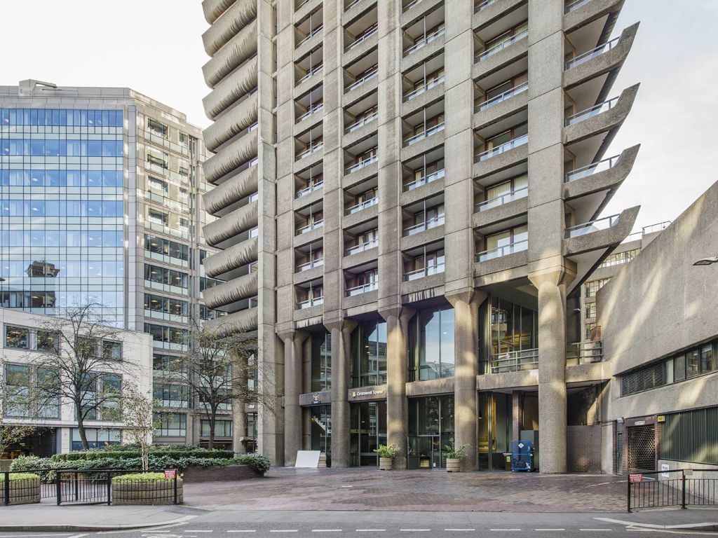 3 bed flat to rent in Barbican, London EC2Y, £4,940 pcm