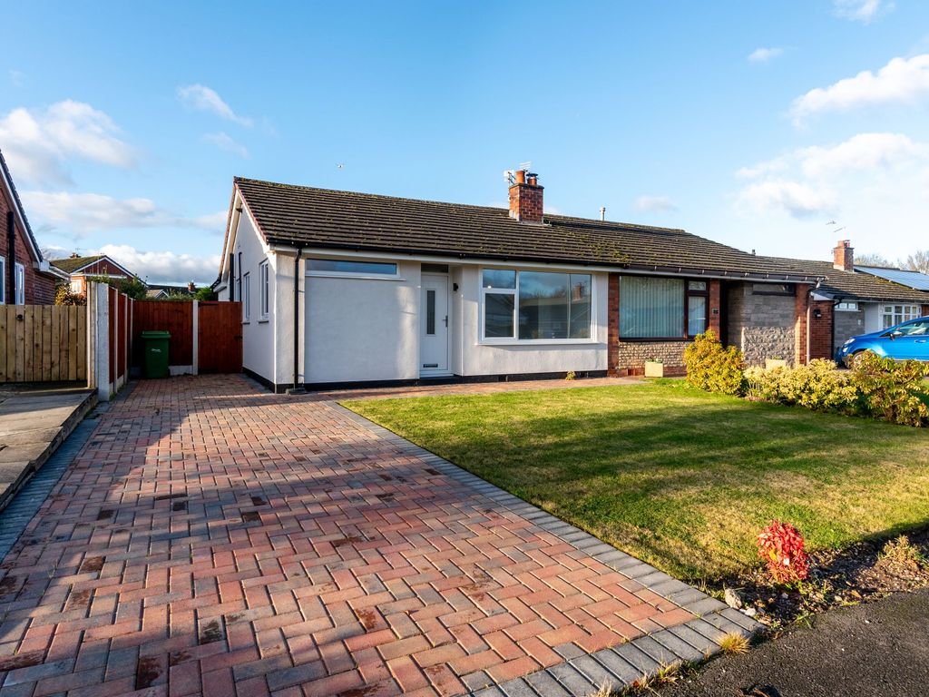 3 bed semi-detached bungalow for sale in Sutton Avenue, Culcheth WA3, £415,000