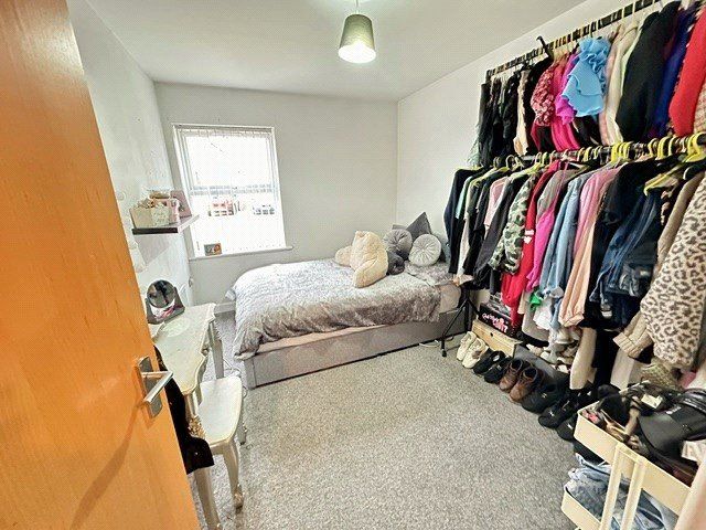 2 bed flat for sale in The Potteries, Middlesbrough, North Yorkshire TS5, £75,000