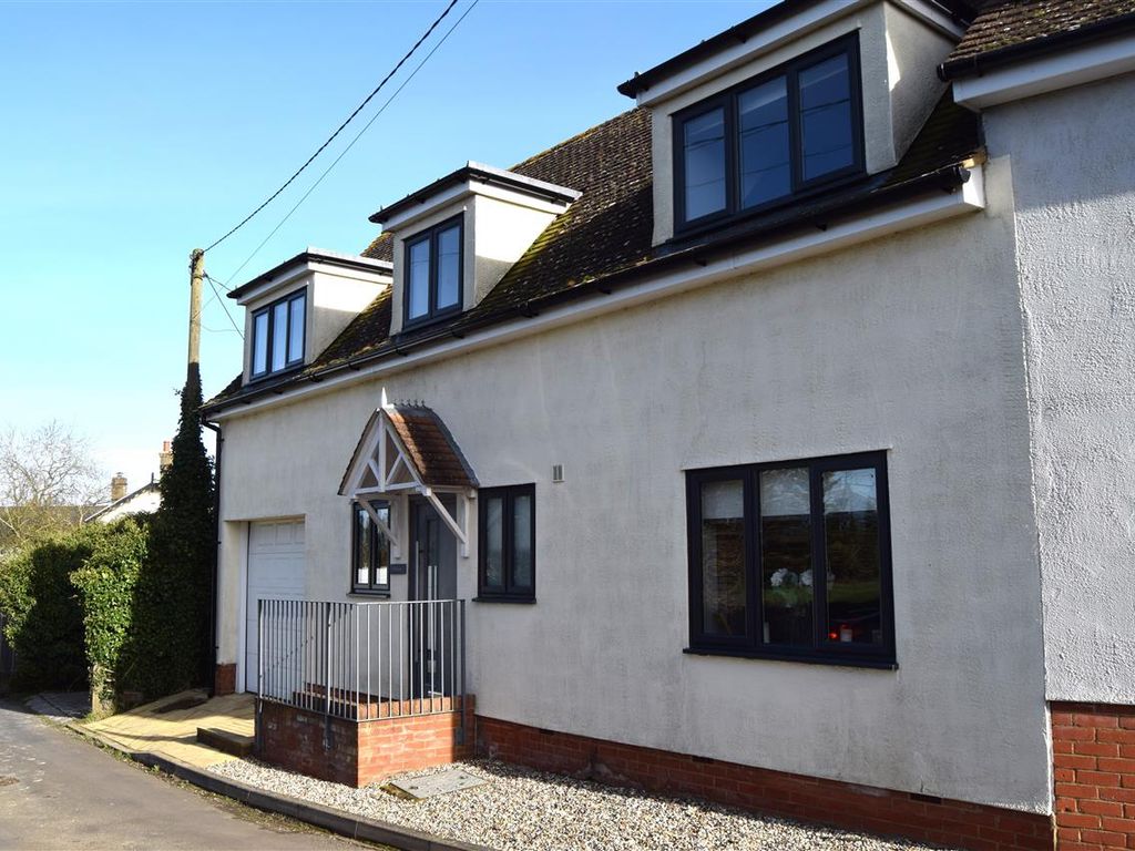 3 bed semi-detached house for sale in Willows, Back Lane, Ford End, Chelmsford CM3, £565,000