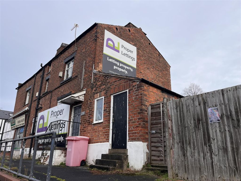 Office to let in Witton Street, Northwich CW9, £10,000 pa