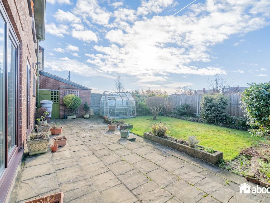 4 bed detached house for sale in Bonnington Avenue, Crosby, Liverpool L23, £475,000