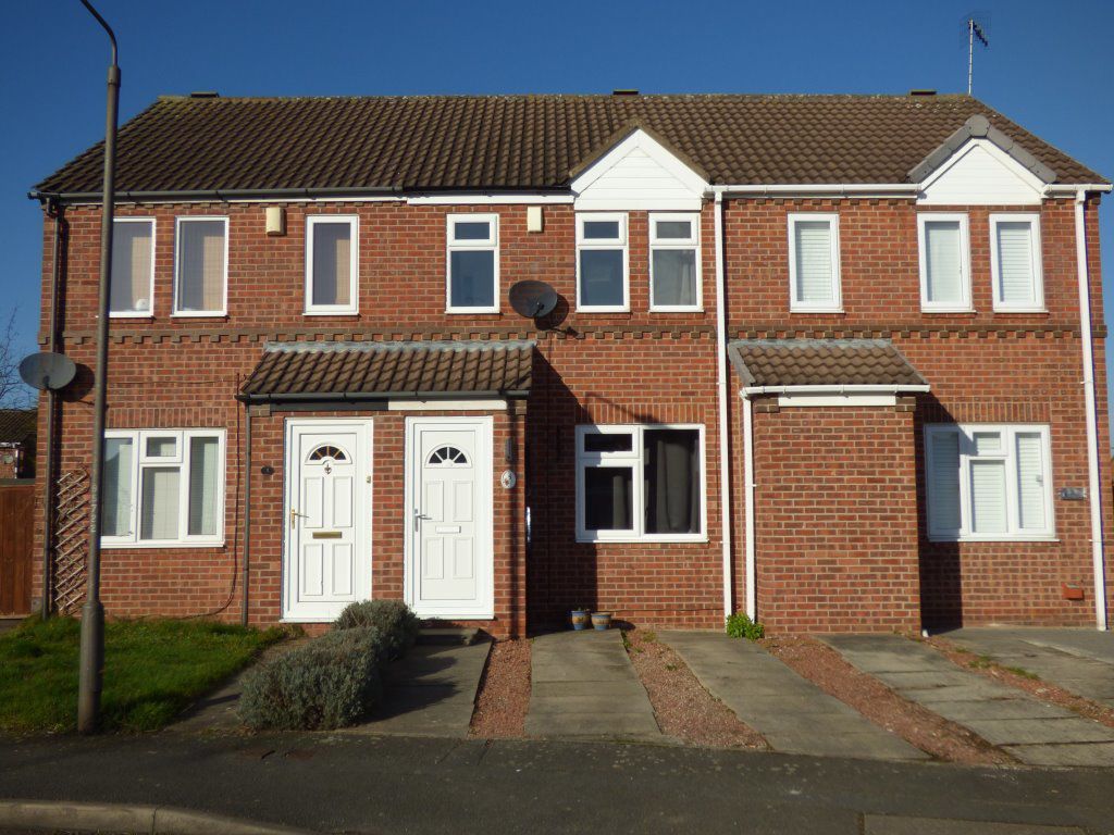 2 bed terraced house to rent in Hoselett Field Road, Long Eaton NG10, £850 pcm