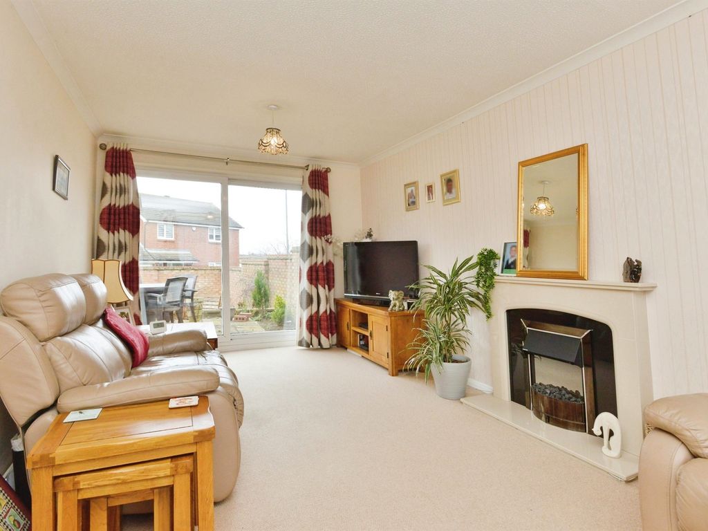 4 bed detached house for sale in Green Way, Newton Longville, Milton Keynes MK17, £465,000