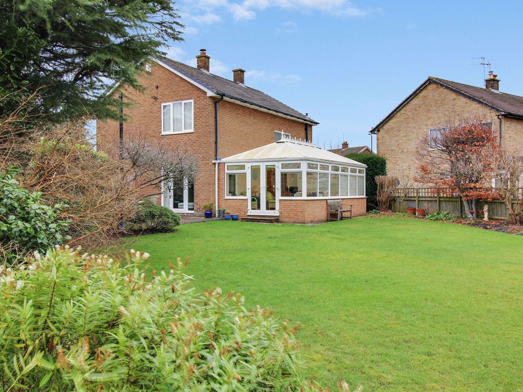 3 bed detached house for sale in Beckwith Crescent, Harrogate HG2, £595,000