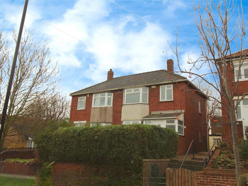 3 bed semi-detached house to rent in Shiregreen Lane, Sheffield, South Yorkshire S5, £900 pcm
