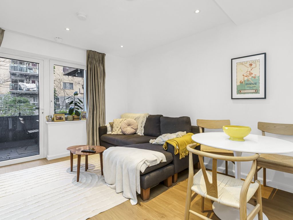 1 bed flat for sale in The Saddler Building, Wharf Road, London N1, £137,500