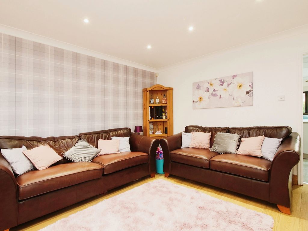3 bed semi-detached house for sale in Leadley Croft, York YO23, £365,000