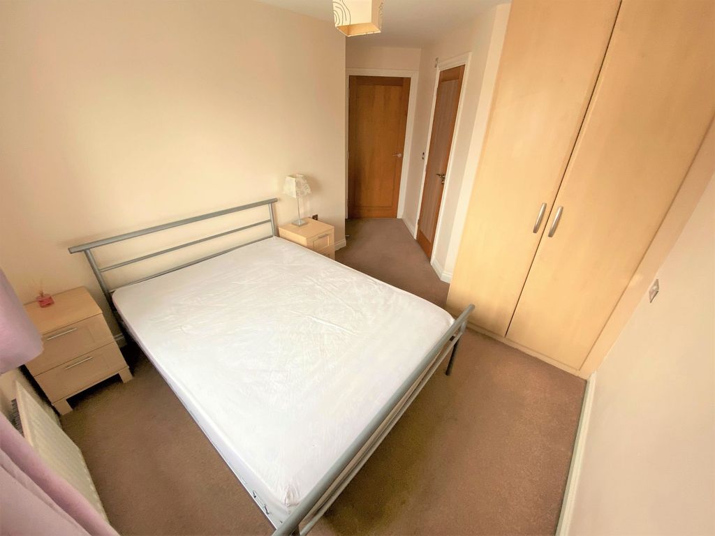 2 bed flat for sale in Firbank, Bamber Bridge PR5, £110,000