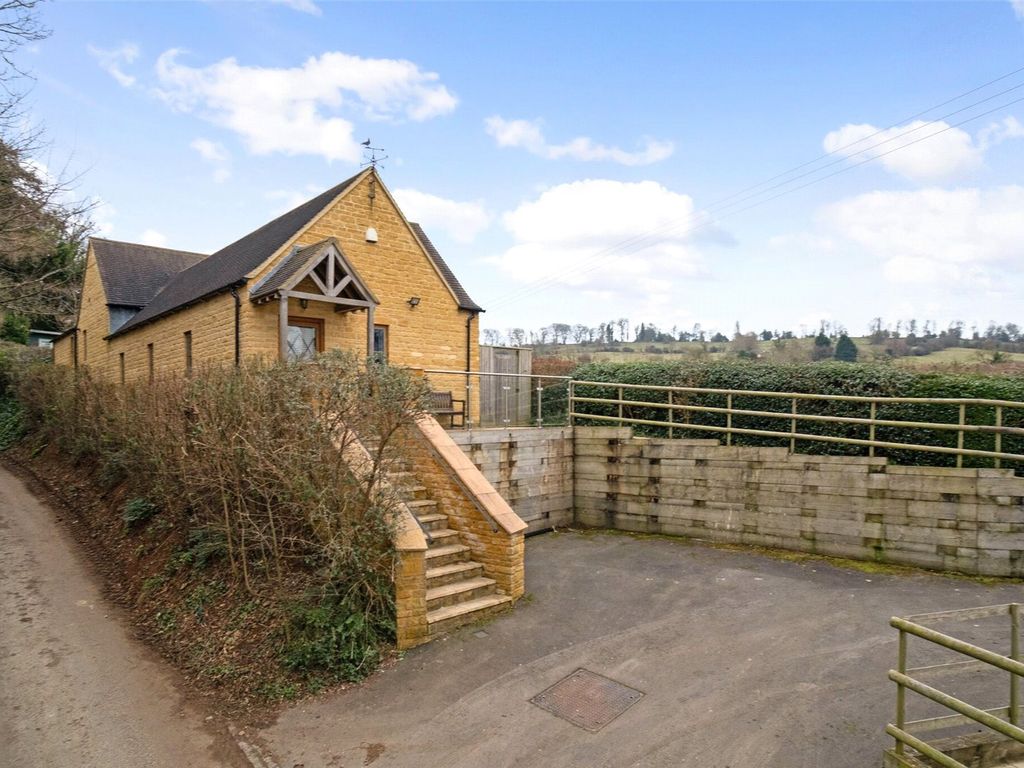 2 bed detached house for sale in Pasture Lane, Blockley, Gloucestershire GL56, £625,000