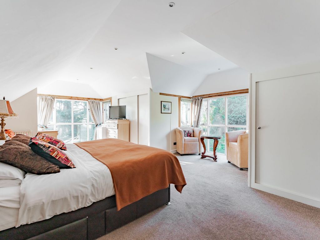 5 bed detached house for sale in School Road, Aylmerton NR11, £850,000