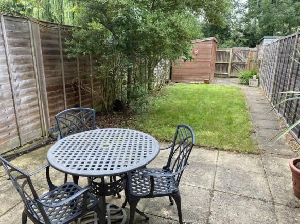 2 bed terraced house for sale in Alsop Close, London Colney AL2, £395,000
