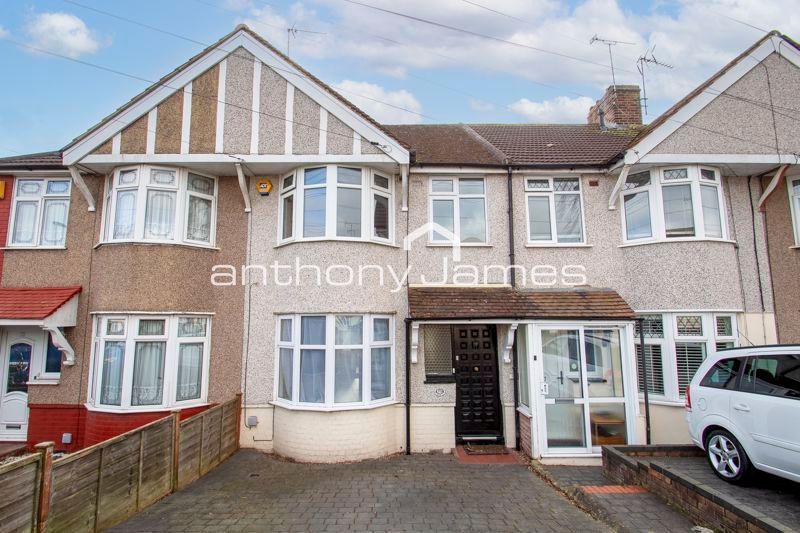 3 bed terraced house to rent in Buckingham Avenue, Welling, Kent DA16, £1,800 pcm