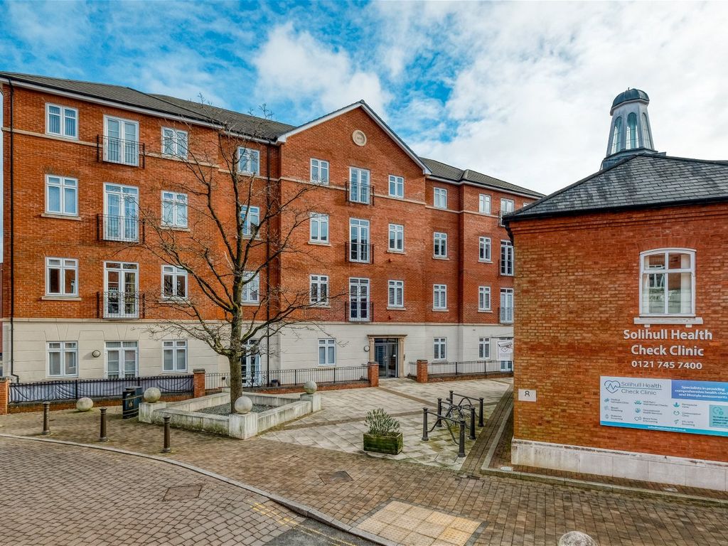 1 bed flat for sale in Waddesdon House 10-12, Gorcott Lane, Shirley, Solihull B90, £199,950