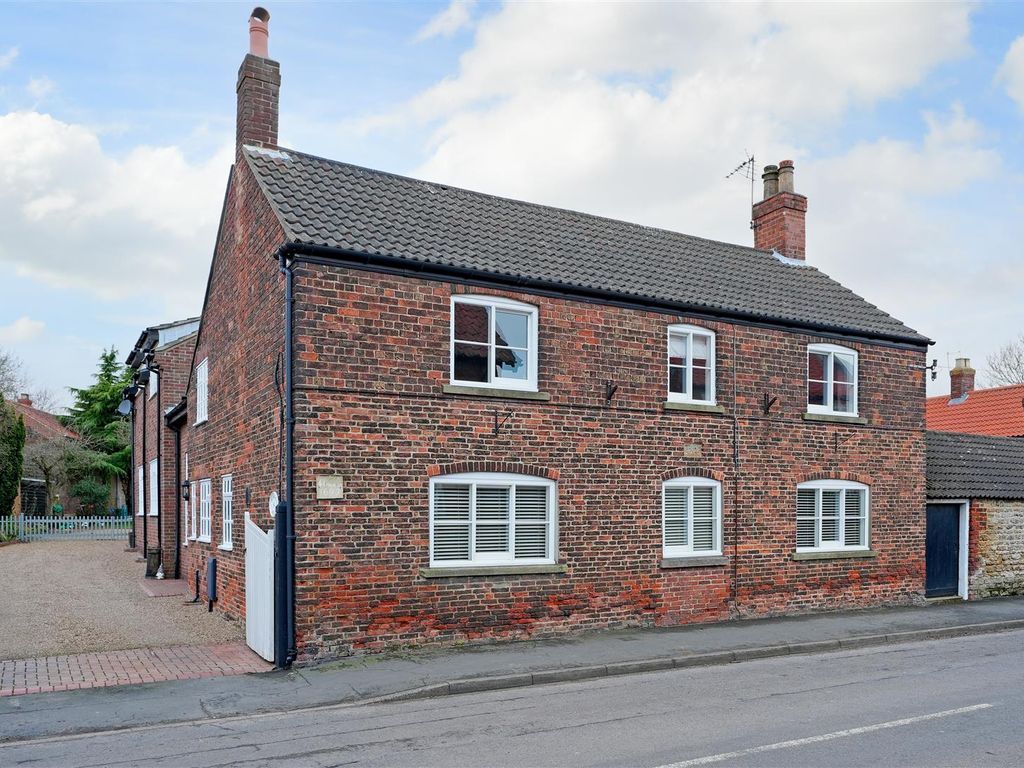 5 bed property for sale in High Street, Burton-Upon-Stather, Scunthorpe DN15, £595,000