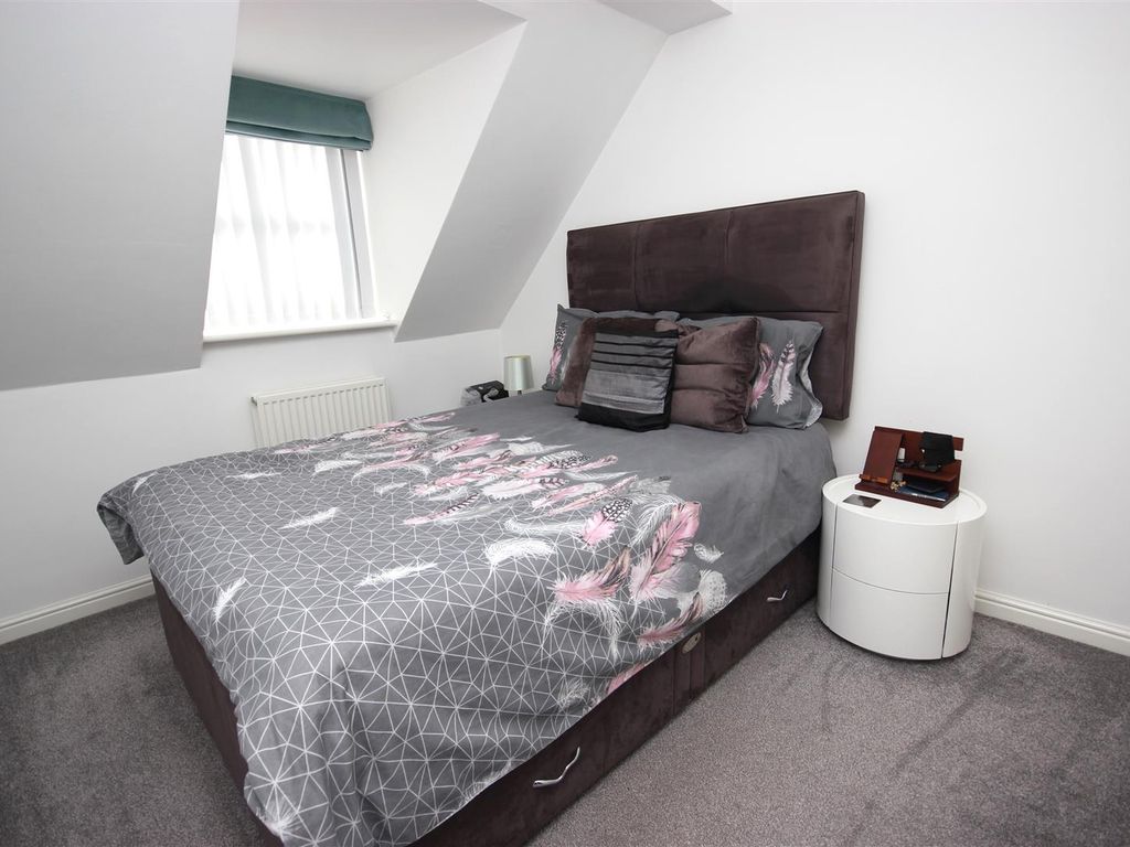 4 bed detached house for sale in John Lea Way, Wellingborough NN8, £350,000
