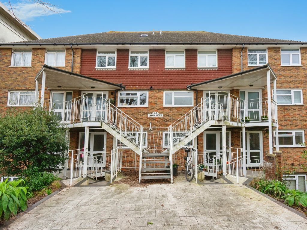 2 bed maisonette for sale in Palmeira Avenue, Hove, East Sussex BN3, £500,000