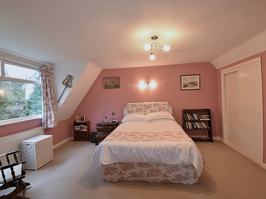 3 bed detached house for sale in Beaufort Close, Alderley Edge SK9, £690,000