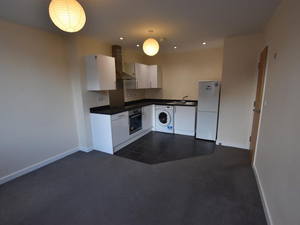 1 bed flat to rent in St. Georges Retail Park, St. Georges Way, Leicester LE1, £675 pcm