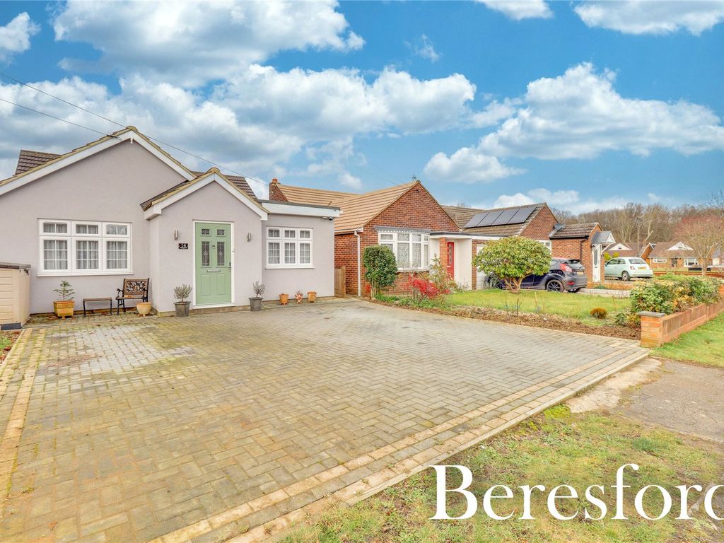3 bed bungalow for sale in Arnolds Avenue, Hutton CM13, £625,000