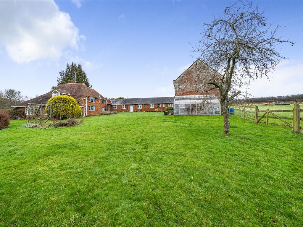 5 bed equestrian property for sale in Canterbury Road, Molash, Canterbury CT4, £1,295,000