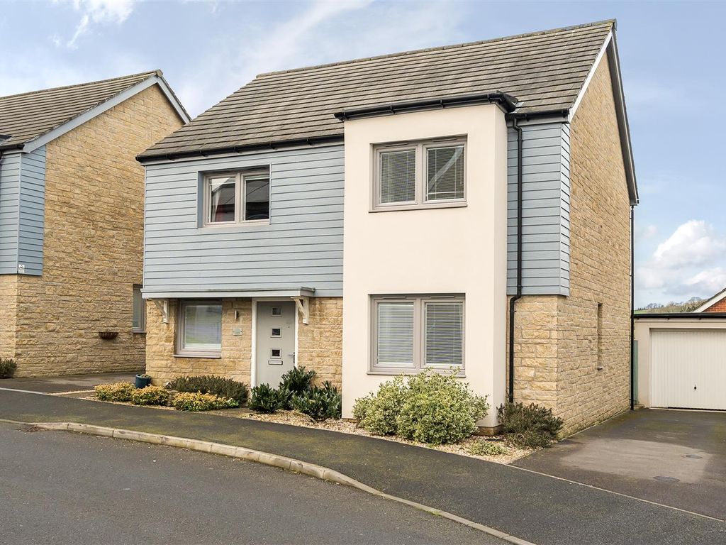 4 bed detached house for sale in Churchill Rise, Axminster EX13, £375,000
