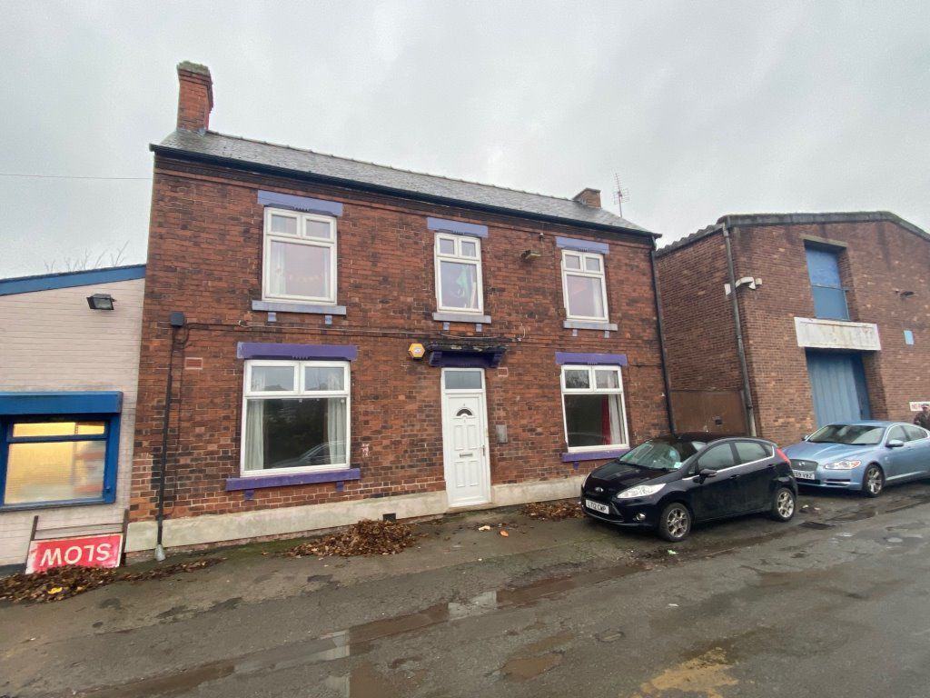 2 bed flat to rent in Bessell Lane, Stapleford, Nottingham NG9, £625 pcm