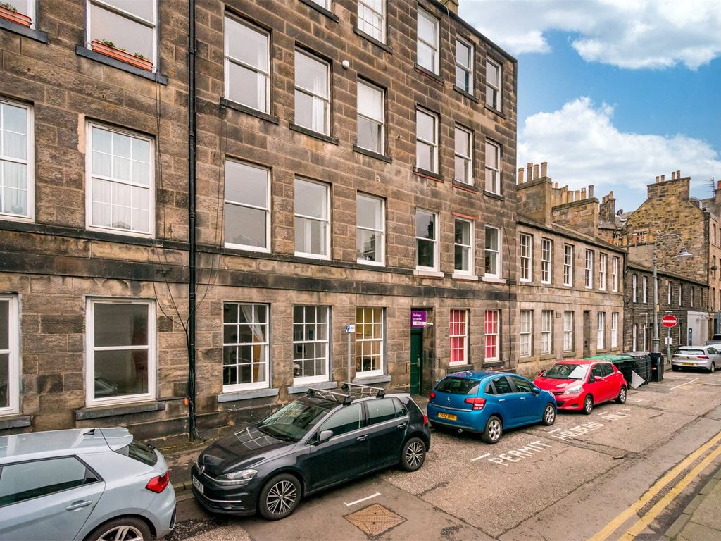 2 bed flat for sale in 10/2, Kirk Street, Leith, Edinburgh EH6, £260,000