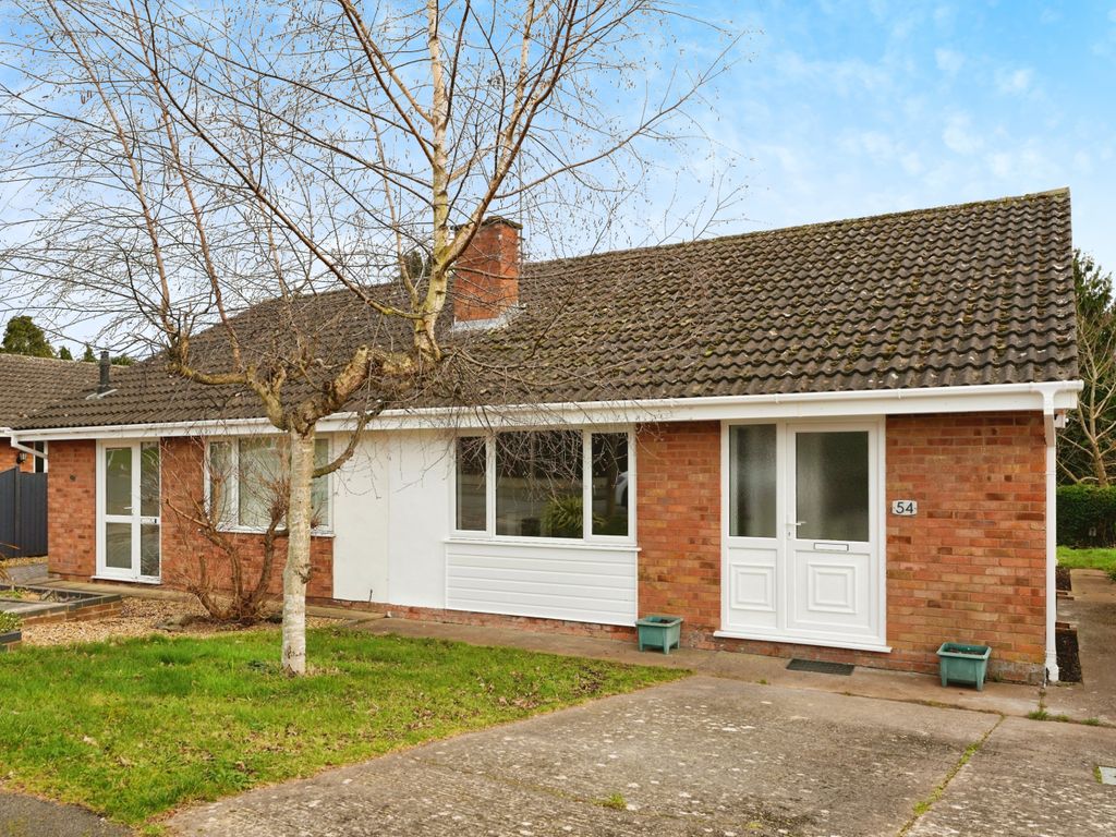 2 bed bungalow for sale in Leabank Drive, Worcester, Worcestershire WR3, £280,000